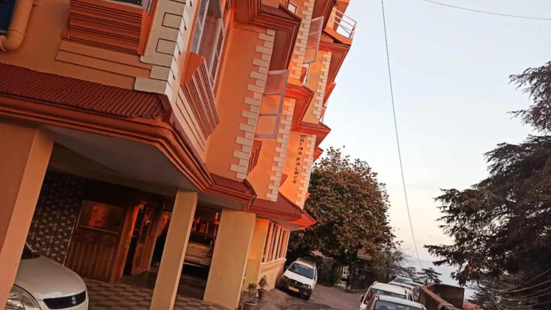 Hotel King Palace - Nature-Valley-Luxury-Room - Prime Location With Parking Facilities Shimla